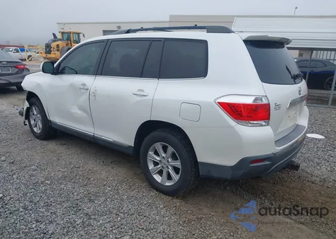 2011 Toyota Highlander Base V6 from USA, damaged, VIN 5TDBK3EH0BS057432